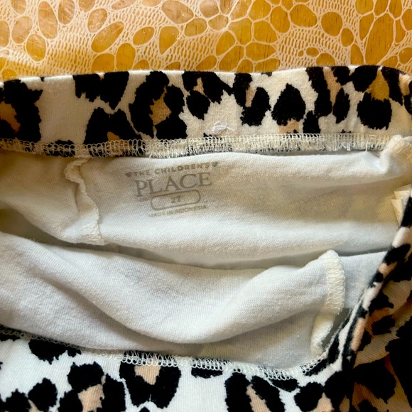 Leopard Skirt: 2T ⭐️ - Picture 4 of 5
